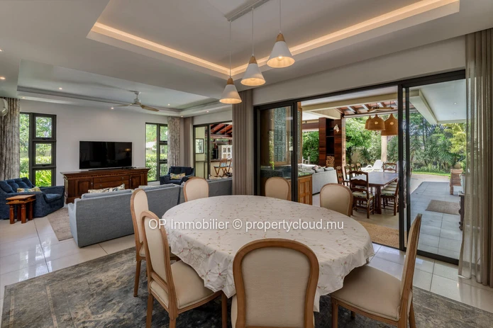 Furnished 3-Bedroom Villa for Rent in Mont Mascal with Private Pool and Full Maintenance Services