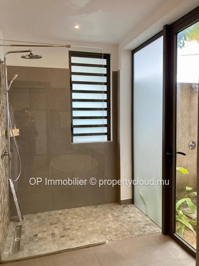 Spacious 4-Bedroom Villa with Private Pool for Sale in Grand Gaube